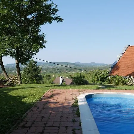 Hillside Apartman