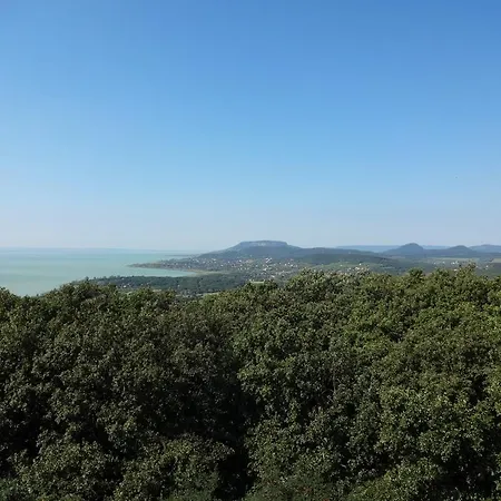 Hillside * Révfülöp