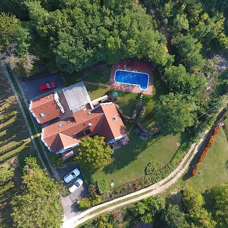 Apartman Hillside *