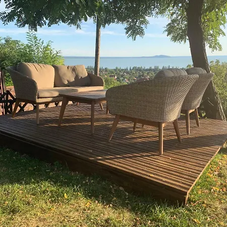 Hillside * Révfülöp